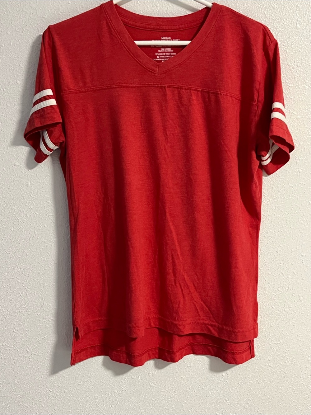 Men's Red V-Neck Baseball Shirt Size Medium